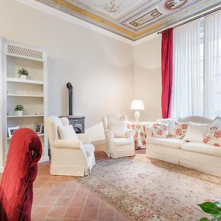 Appartamento Spacious Next To Guinigi Tower Lucca