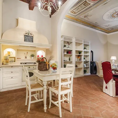 Апартаменты In Near Cathedral & Guinigi Tower
