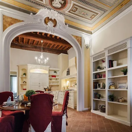Spacious Next To Guinigi Tower * Lucca